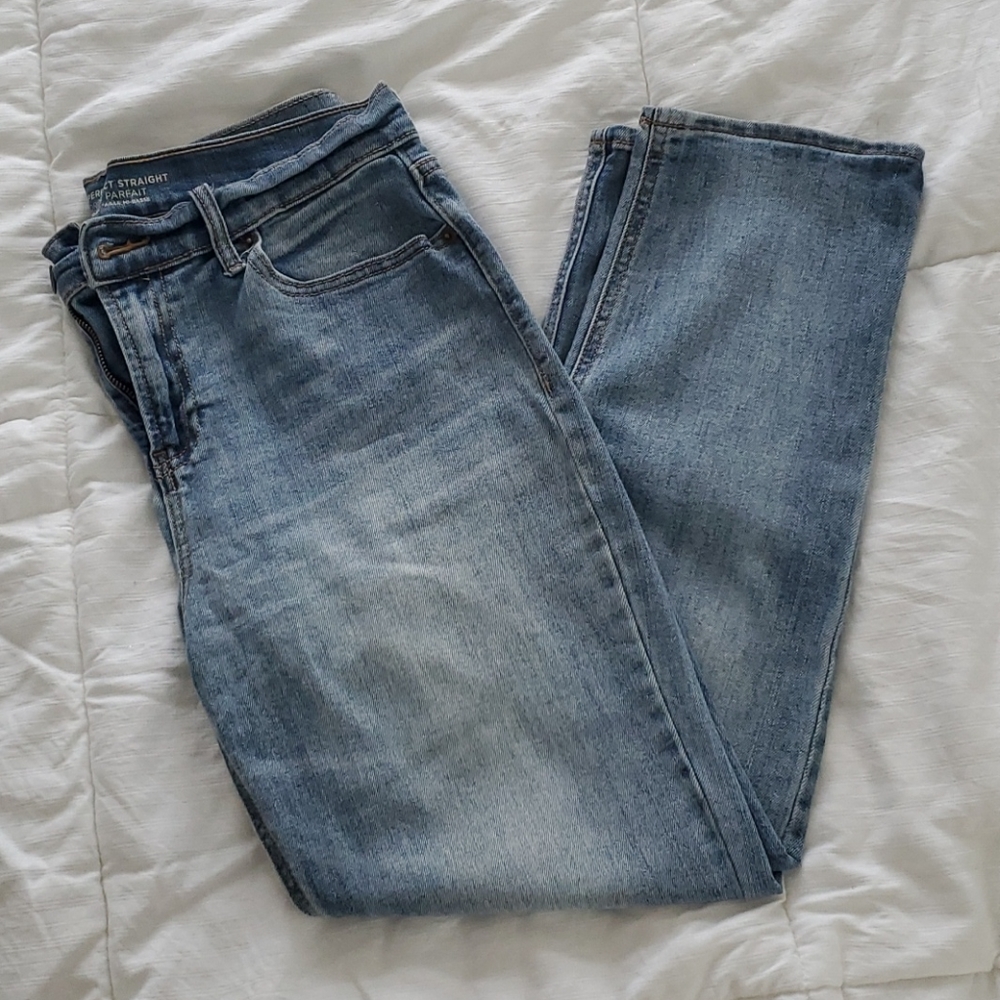 Old Navy Straight Ankle Jeans